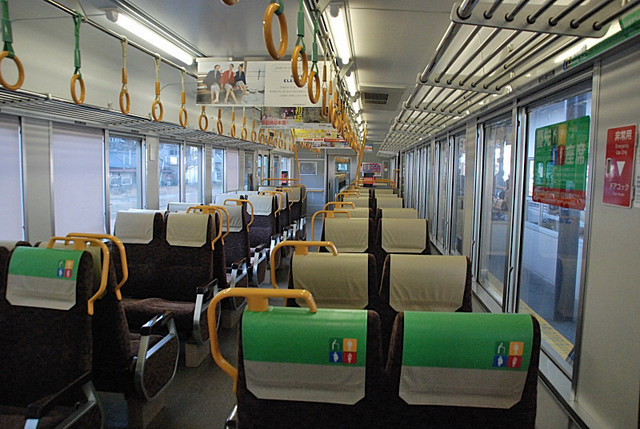 0105新見213系車内.JPG