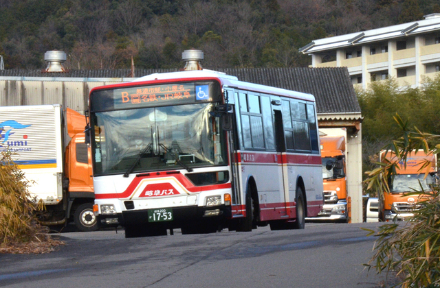 0110美濃市駅岐阜バス美濃町線.JPG