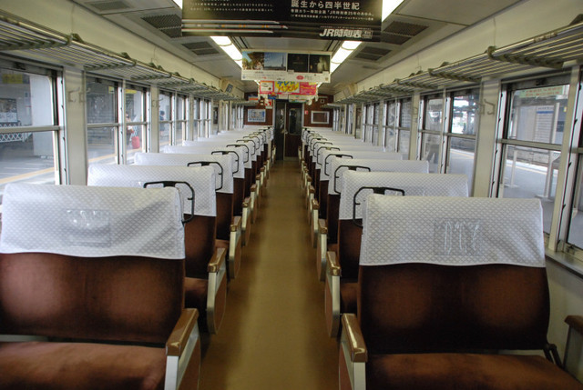 0328117系車内.jpg