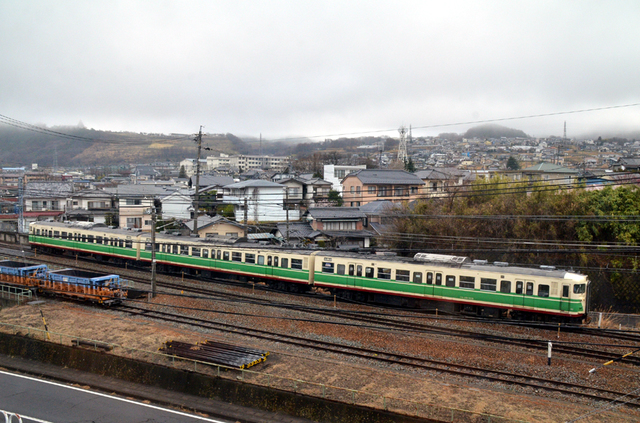 0329小諸しなの鉄道115系第一次長野色.JPG