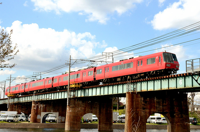 0401名鉄乙川5700系全景.JPG