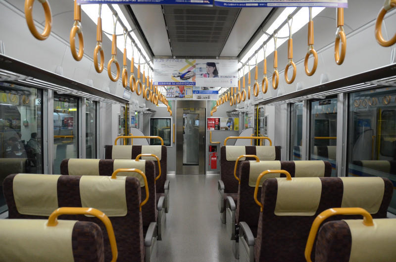 0407金沢521系車内.JPG