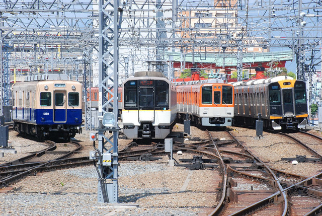 0427阪神・近鉄並び尼崎.JPG
