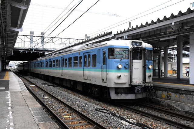 070228長野115系あずさ色S15 .JPG