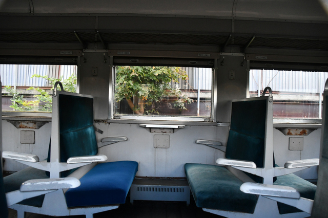 1006手宮キハ2711車内.JPG