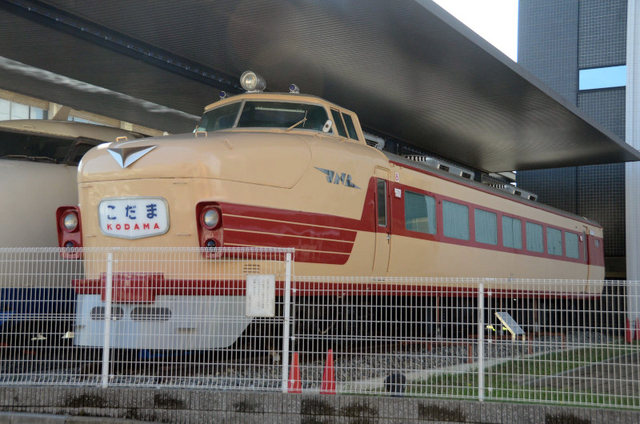 1018和田岬線川重クハ26.JPG