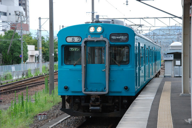 105系蒼和歌山.jpg