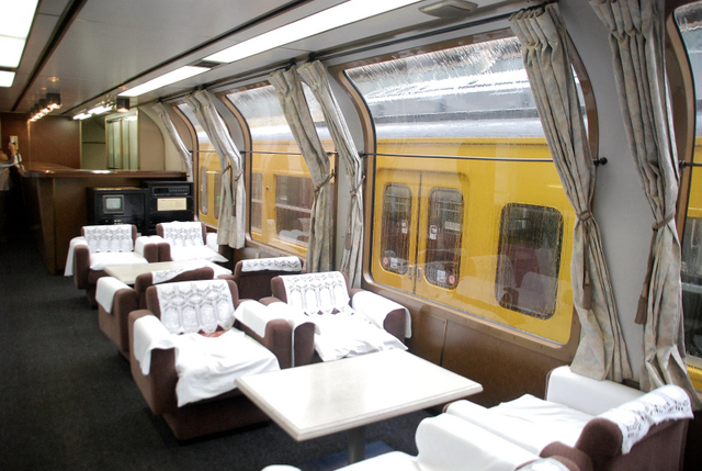 1103網干あすかサロン車内.JPG