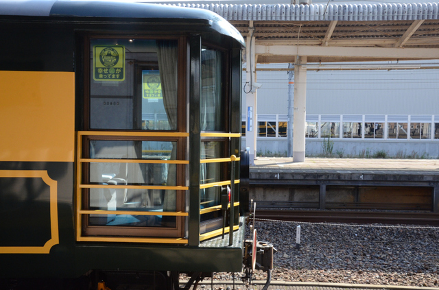 1111なにわ敦賀7号車.JPG