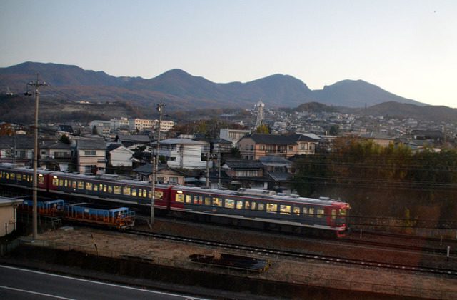 1113小諸しなの鉄道始発1115系.JPG