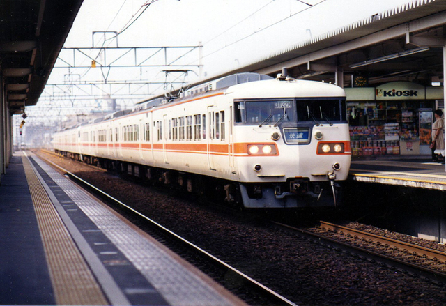 117系東海刈谷2002.jpg