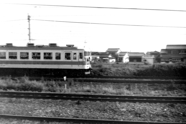 153系ブルーライナー宝殿駅Side.JPG
