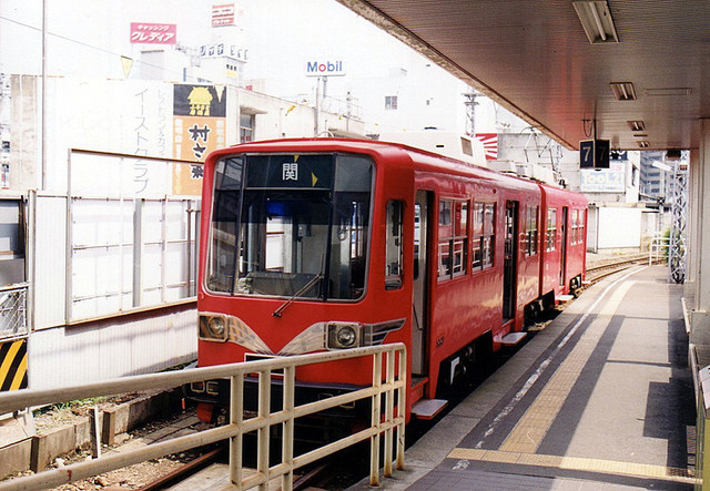2002新岐阜881.jpg