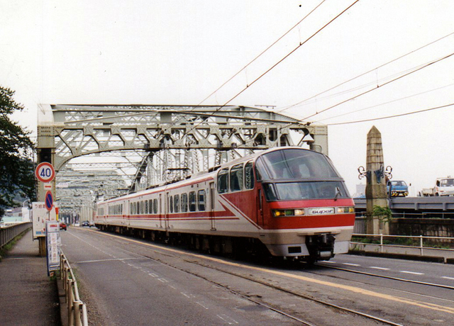 2002犬山名鉄1000橋梁.jpg
