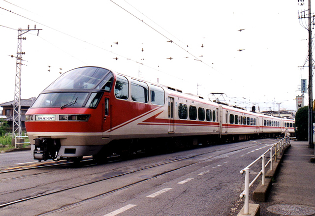 2002犬山名鉄1000走行.jpg
