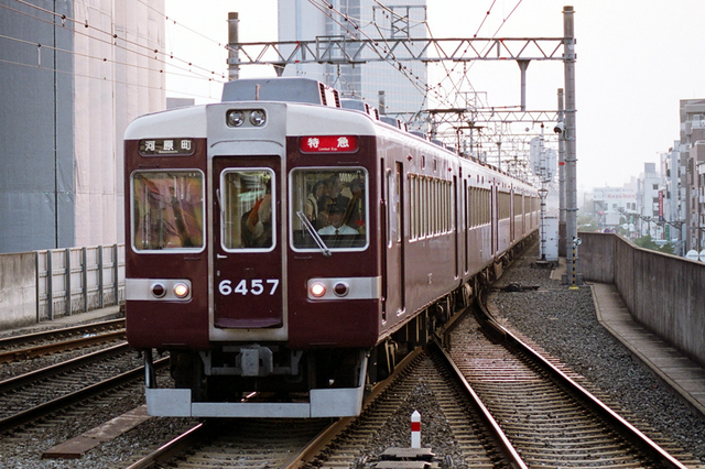 2008阪急6457茨木市.JPG