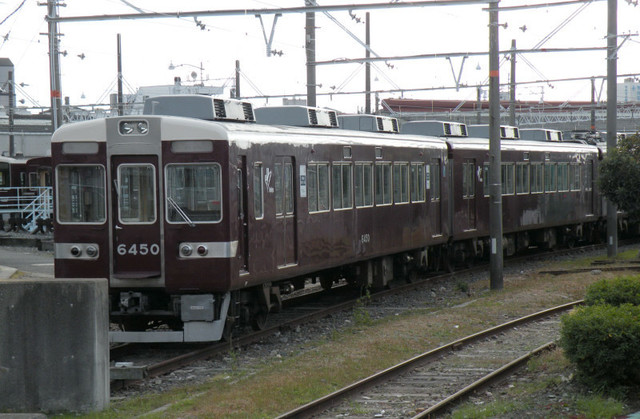 2011122阪急正雀6450休車.jpg