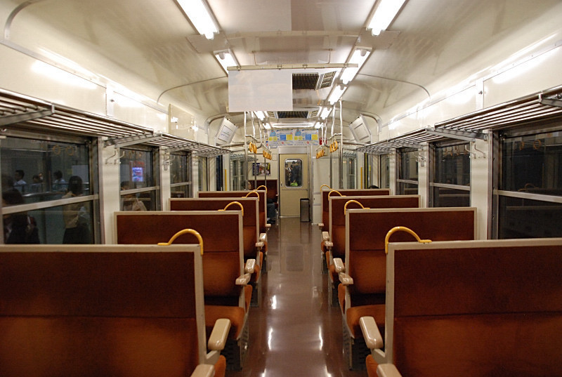 413系車内.jpg