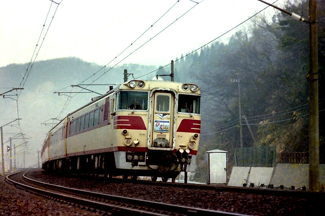 キハ82倶利伽羅.jpg