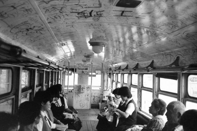 下津井1001車内乗客.JPG