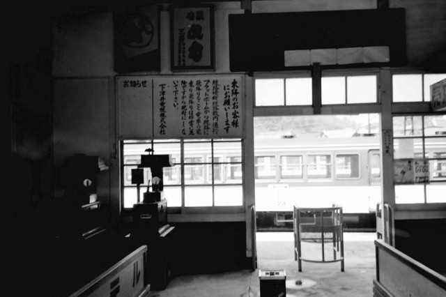 下津井下津井駅待合室.JPG