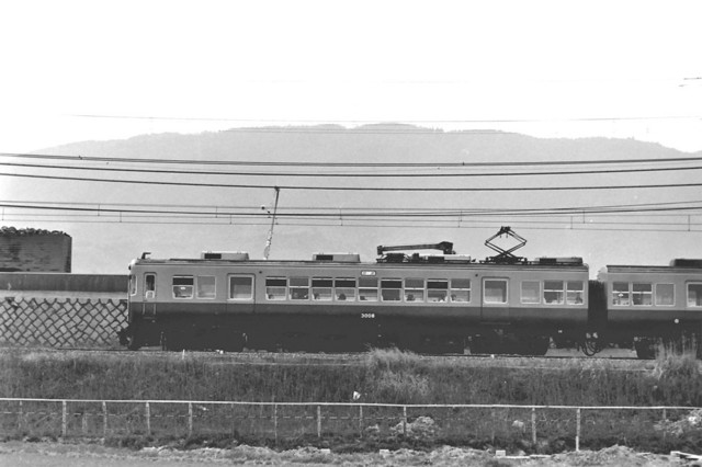 京阪橋本3008サイド.JPG