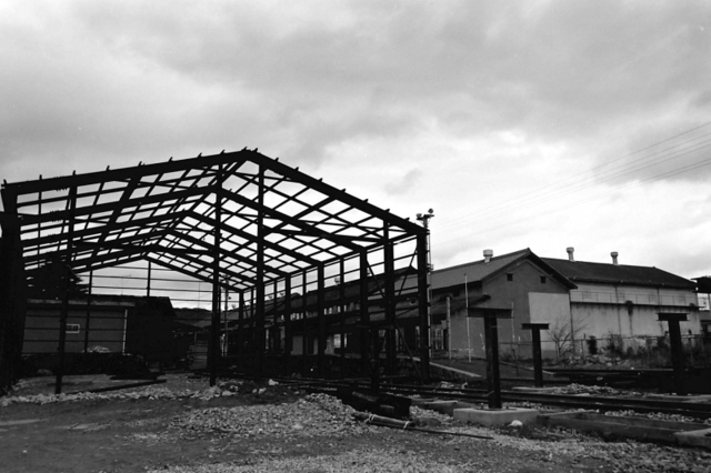 北条町車庫建設中.jpg