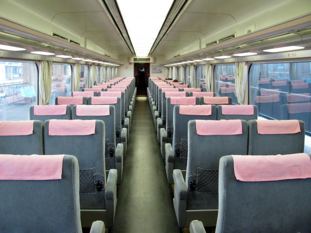 南海10000サザン車内.jpg