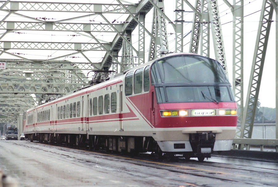名鉄1000系4連犬山橋.JPG