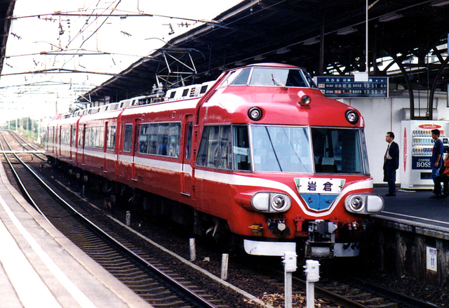 名鉄7040知立2002正面.jpg