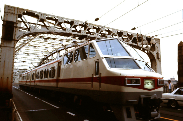 名鉄8800系2連犬山橋カラー.JPG