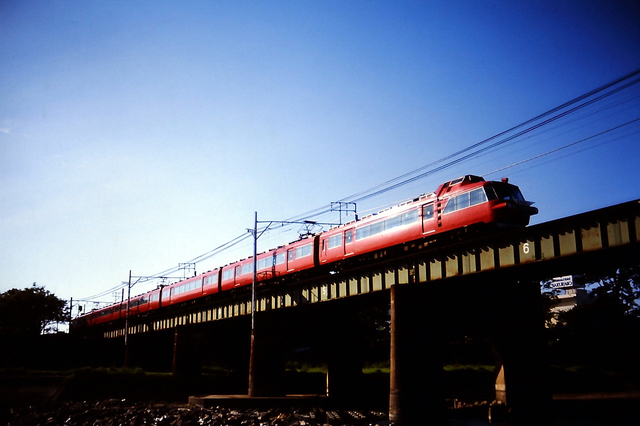 名鉄岡崎7501全景.jpg