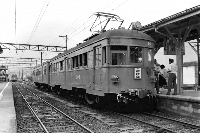 名鉄揖斐703黒野.JPG