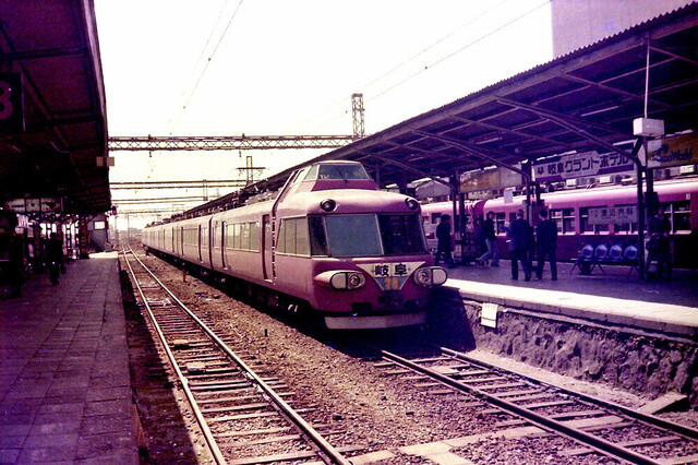 名鉄新岐阜7500フロントアイなし.JPG
