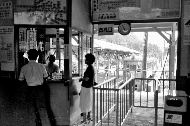 名鉄谷汲線改札.JPG