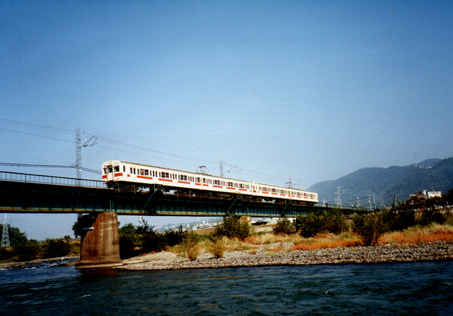 奈良線105系投入時地下鉄顔宇治.jpg