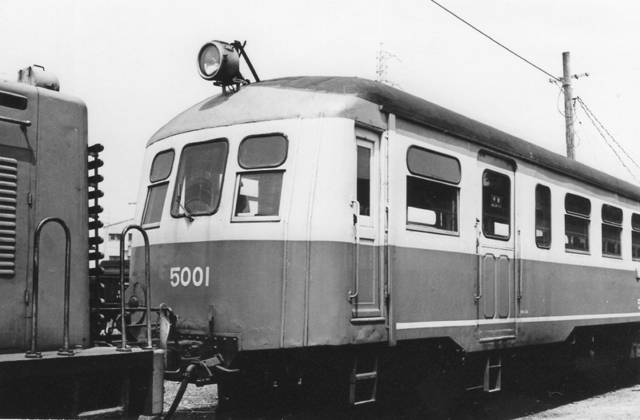 岡山臨港キハ5001車庫留置.jpg