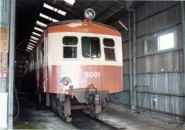 岡山臨港キハ5002旧江若車庫.jpg
