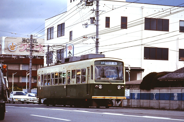 嵐電Ｈ2三条通り501.JPG
