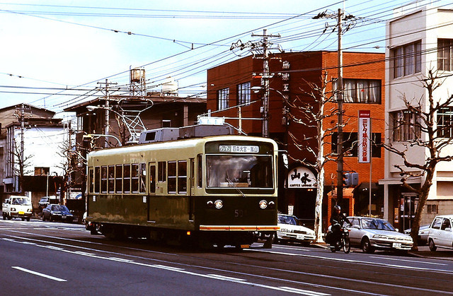 嵐電h2三条通り504d.JPG