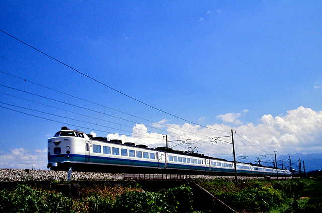 常願寺川485系雷鳥グレードアップ編成.JPG