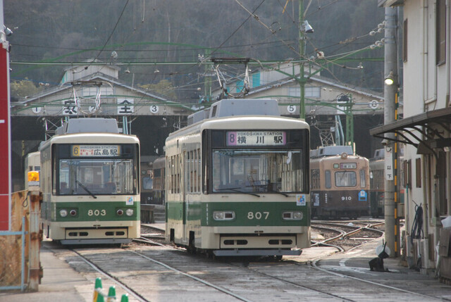 広電807・803江波.jpg