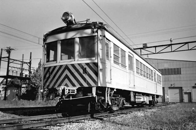 東二見山陽入換車.JPG