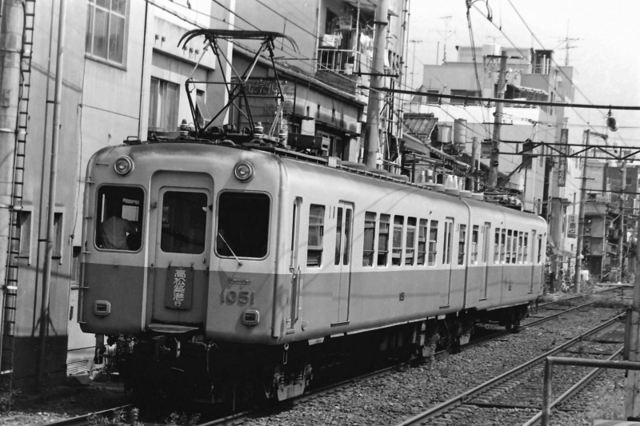 琴電1051瓦町.jpg