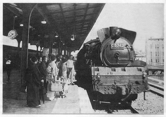 神戸駅C5343燕試運転又野氏.jpg