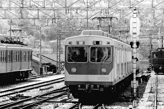 神鉄3009すずらん台.jpg