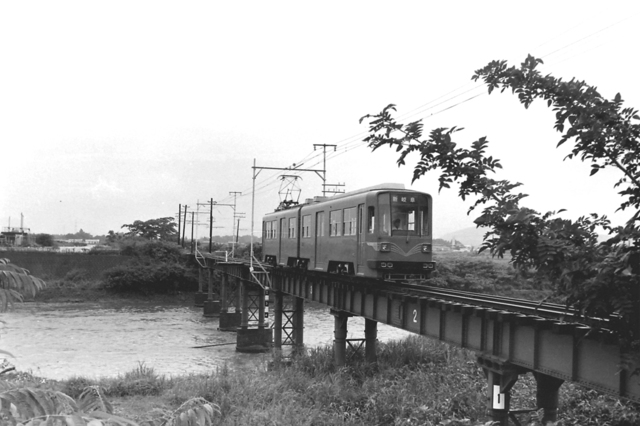 美濃町線上芥見4・橋梁880潟.JPG