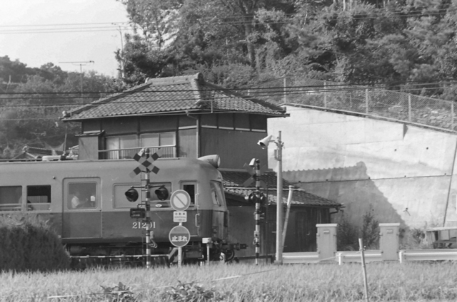 貴志川線Ｂ21201サイド踏切.JPG