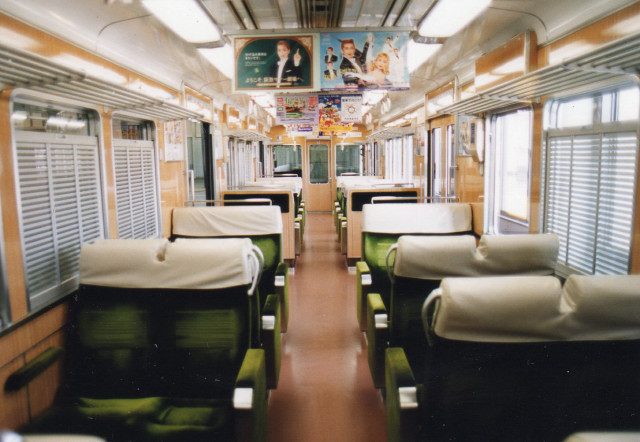 阪急8000車内.jpg