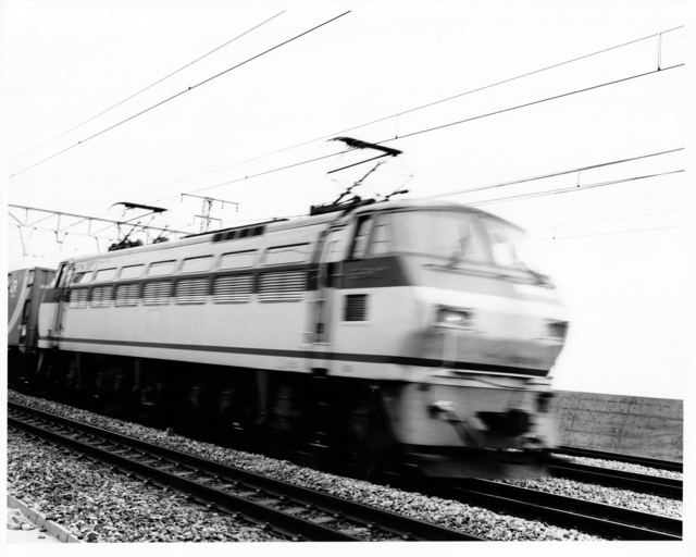 EF66100台、マミヤRZ撮影.jpg